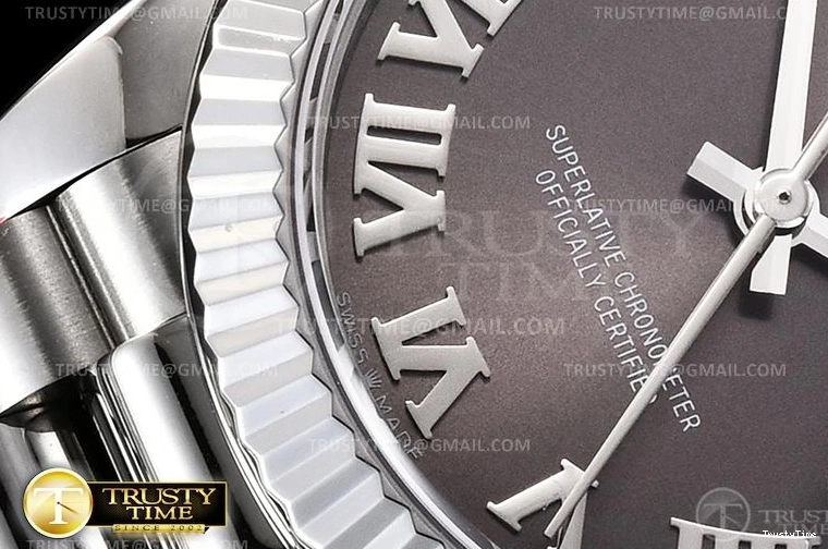 0914 RMDJ0253E – DJ Midsize 31mm Sophisticated 825
